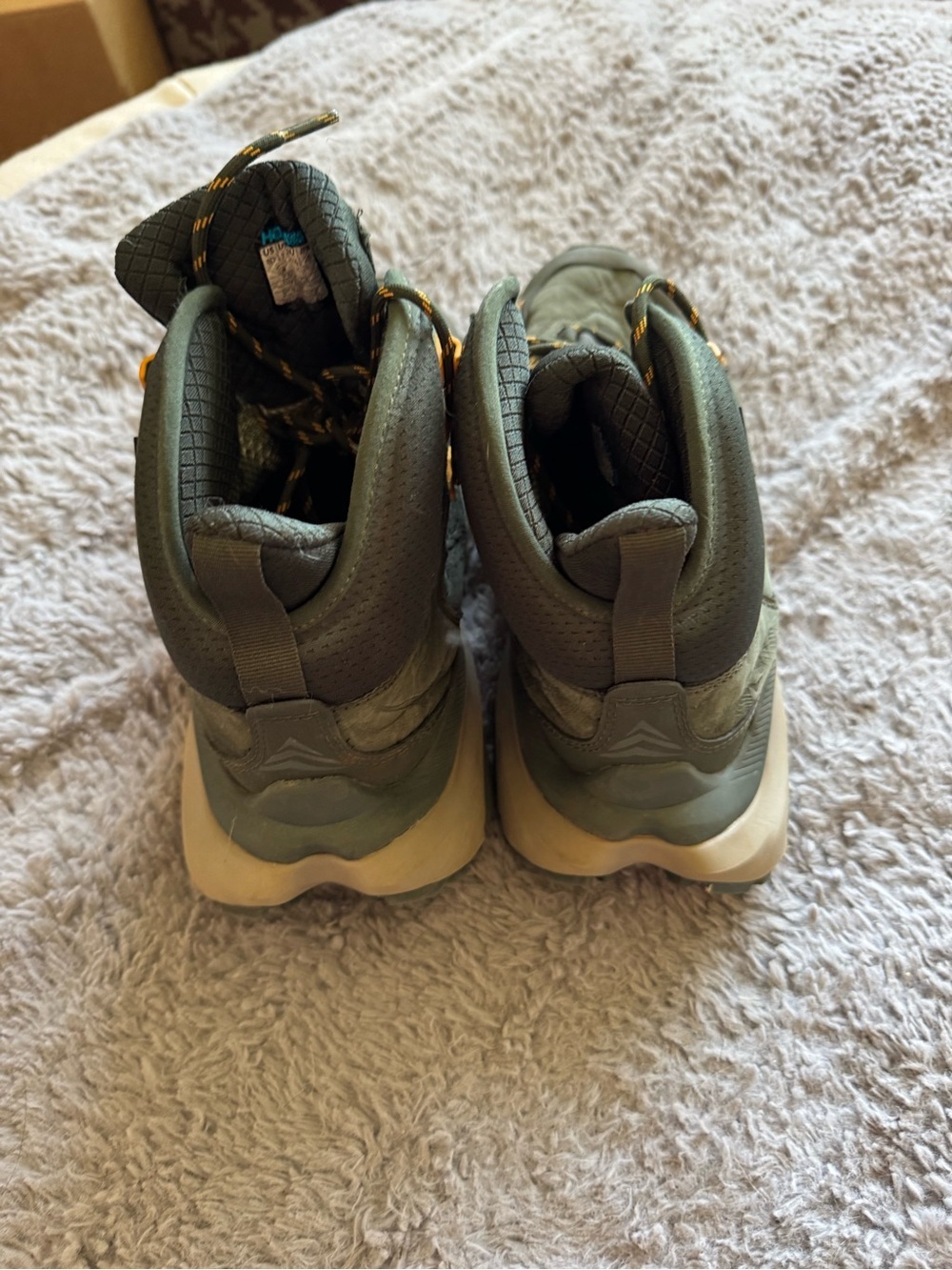 HOKA One One Kaha 2 GTX Supportive Sneaker Boots Size 8 - Picture 5 of 14